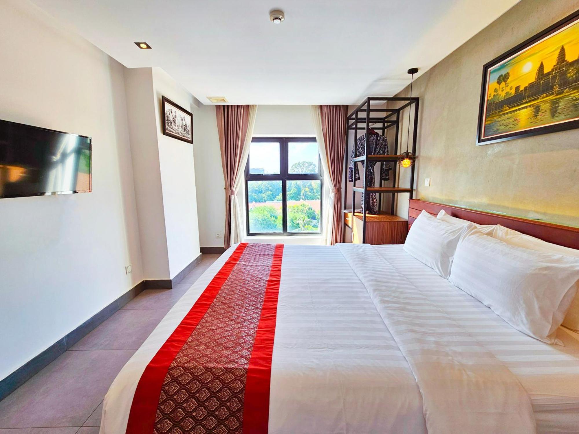 Le Botum Hotel Phnom-Penh Buitenkant foto