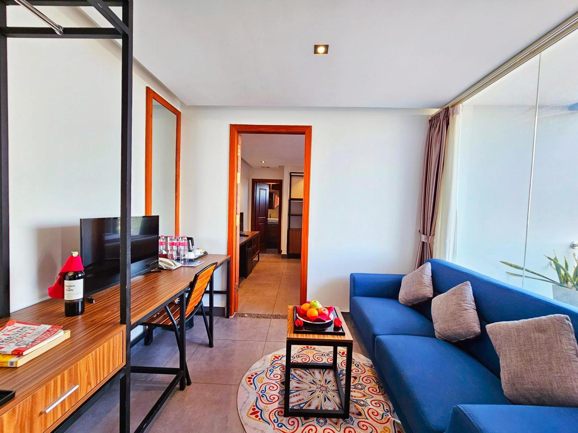 Le Botum Hotel Phnom-Penh Buitenkant foto