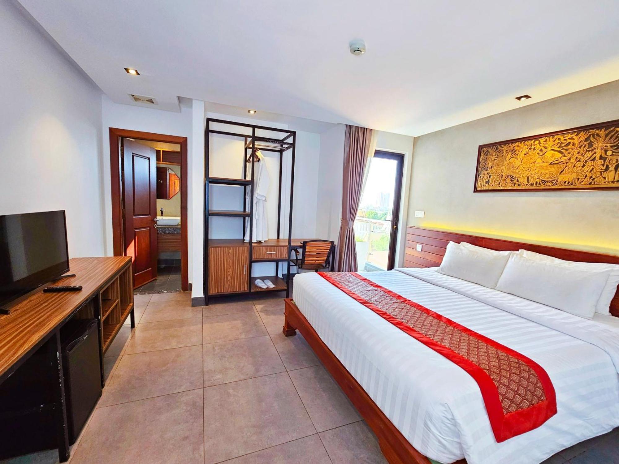 Le Botum Hotel Phnom-Penh Buitenkant foto