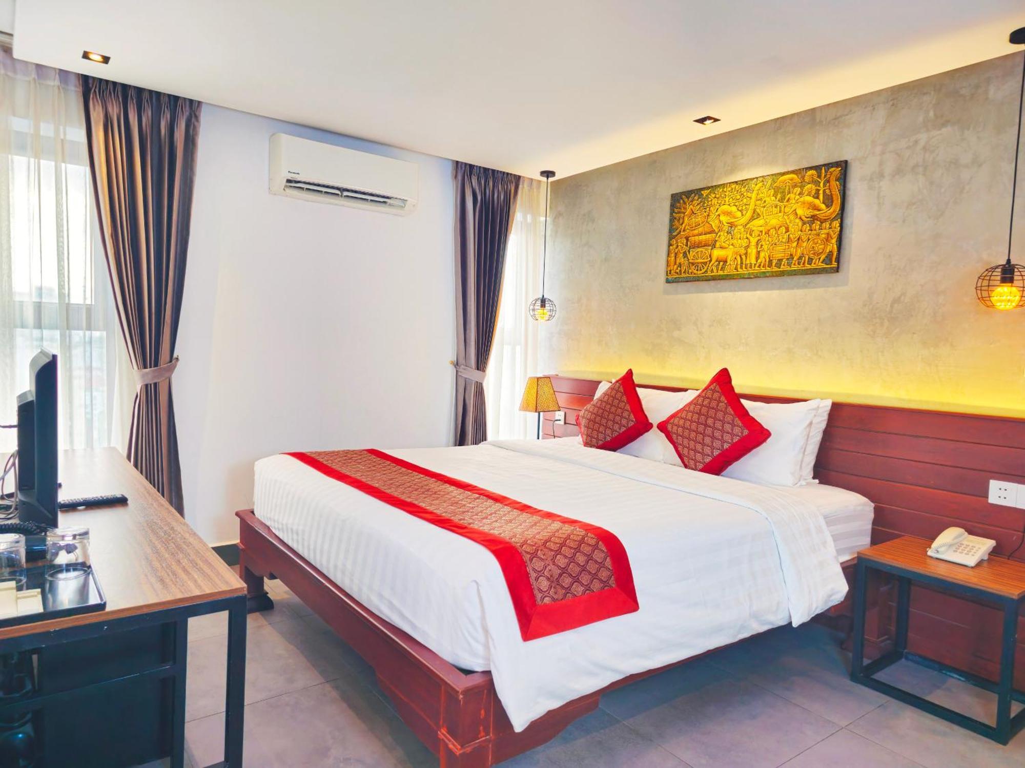 Le Botum Hotel Phnom-Penh Buitenkant foto